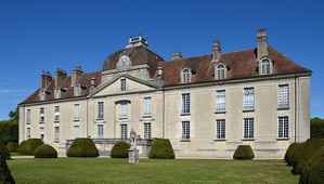 Ch&acirc;teau de Fontaine-Fran&ccedil;aise