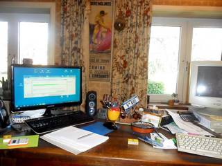 mon bureau et mes ordinateurs en f&eacute;vrier2015